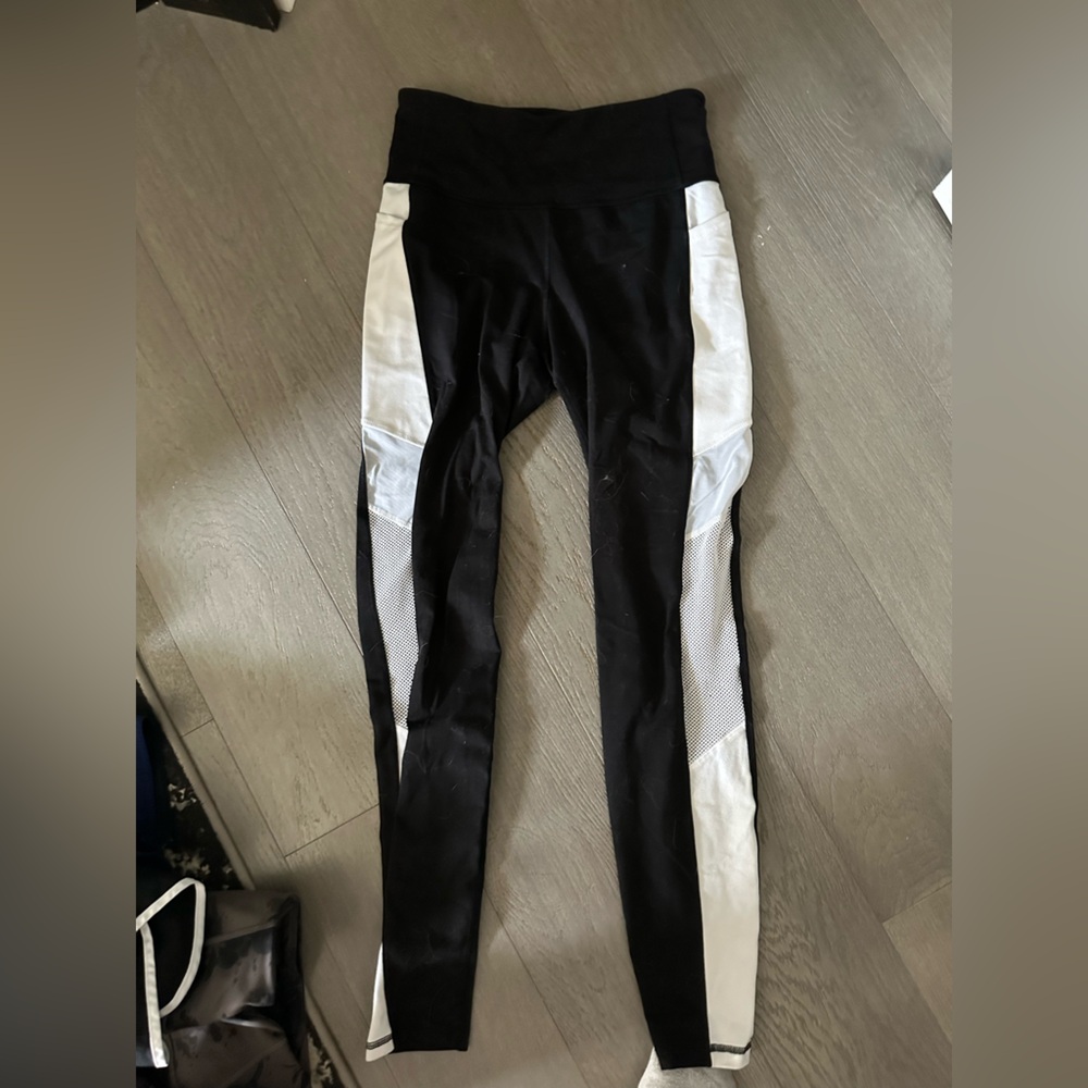Old Navy Active Black and White Leggings